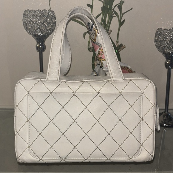 CHANEL MATIERES DIVERSES TOTE - Picture 2 of 10